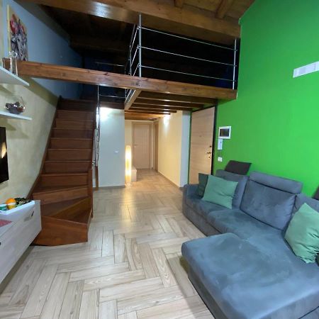 Apartmán The “B” House Katánie Exteriér fotografie