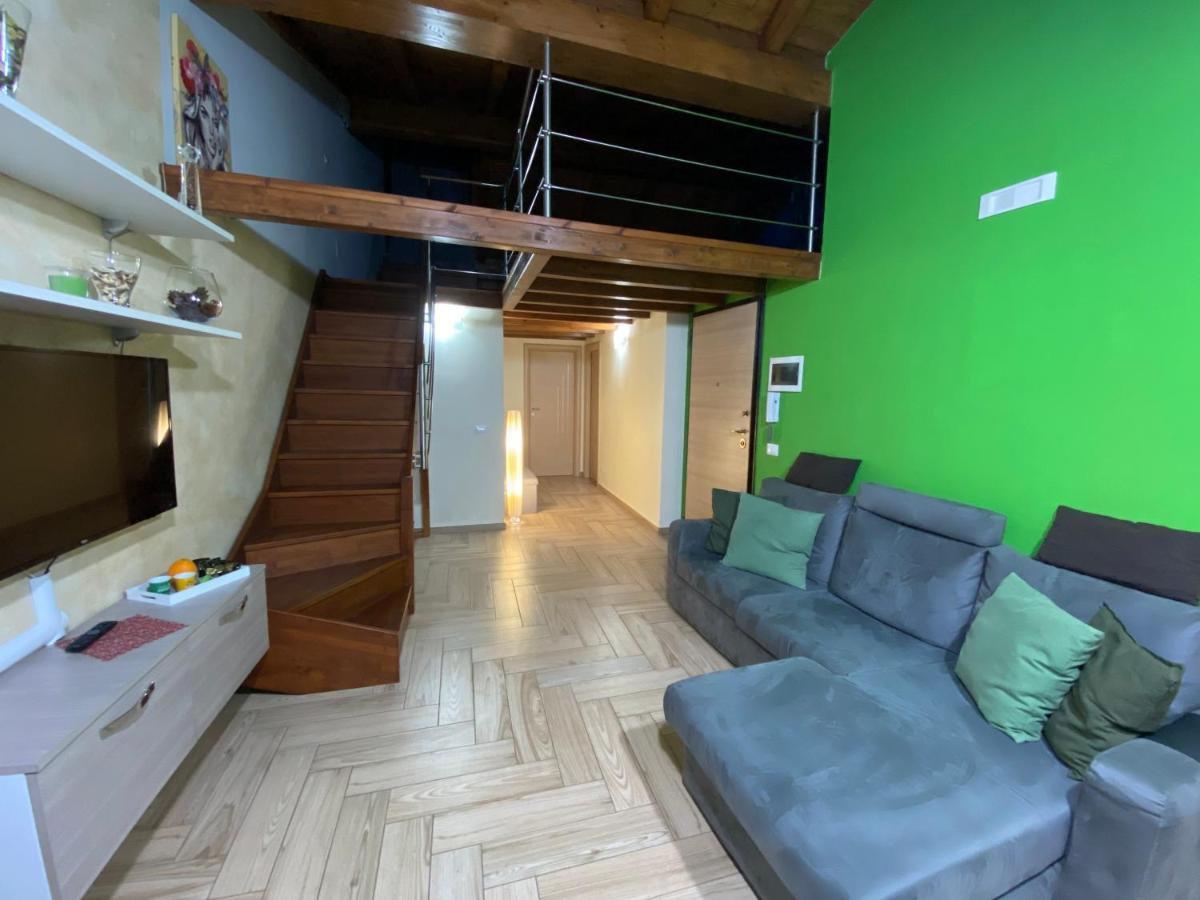 Apartmán The “B” House Katánie Exteriér fotografie